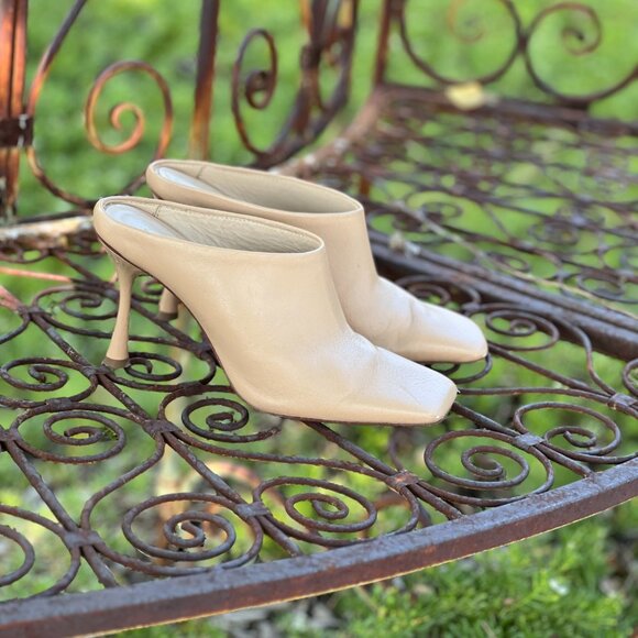 Studio Amelia - Leather Mules - Tan - Size 5 - Euro Size 36 - Made in Spain - Picture 10 of 14